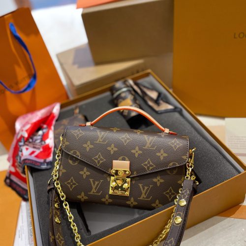 81e7923cff1421b841edfe0b57549c47